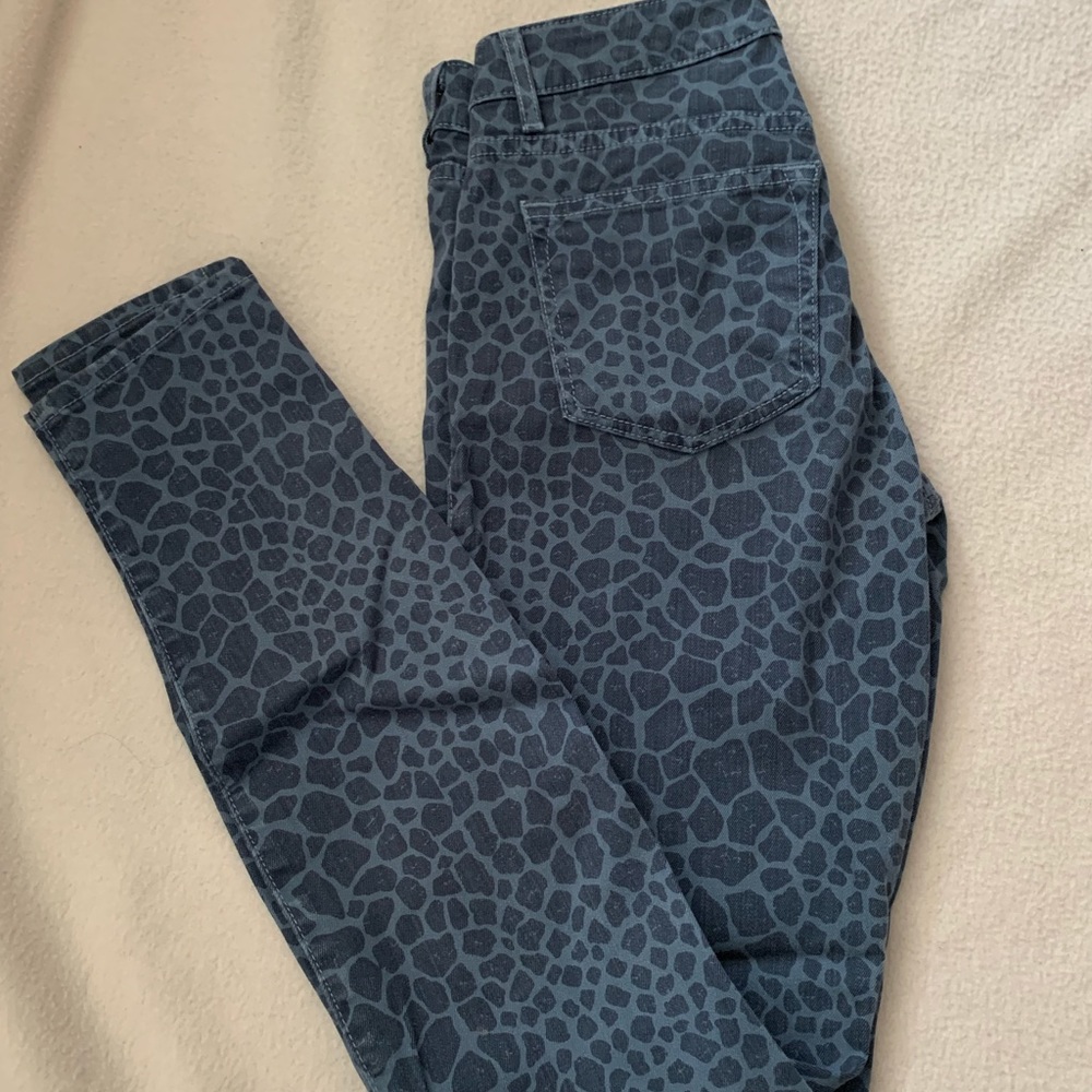 Rich and skinny jeans